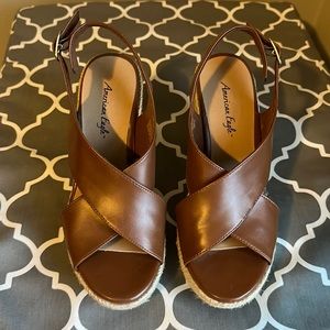 Like new 7.5 American Eagle wedges